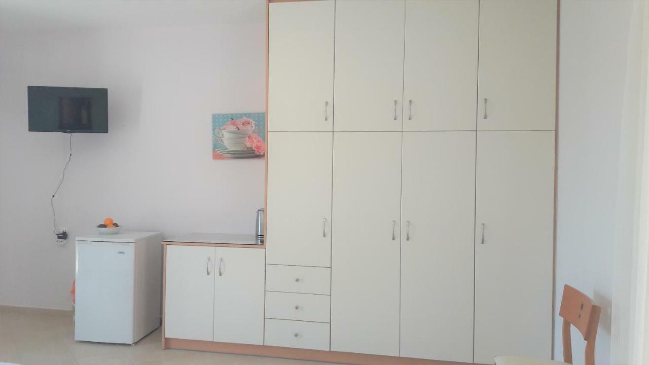 Giannos Apartments Айя-Евфимия Экстерьер фото